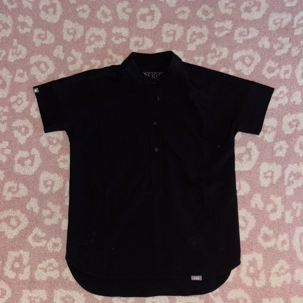 Figs Men's Black Casual Button Down Shirt